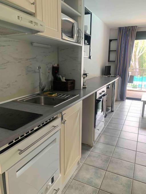 Les Appartements De La Marina Sanary-sur-Mer Εξωτερικό φωτογραφία