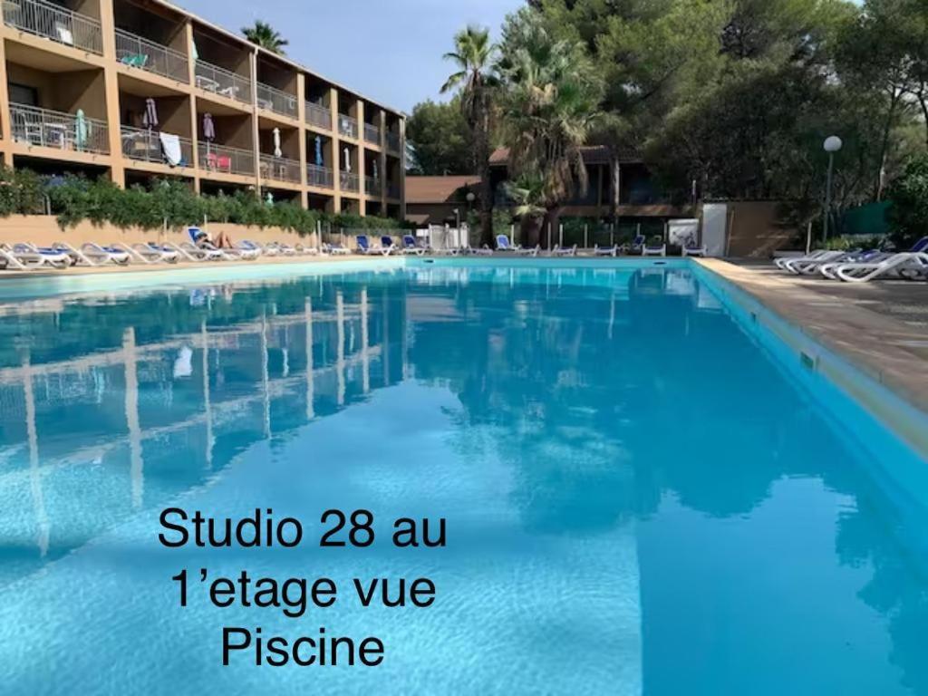 Les Appartements De La Marina Sanary-sur-Mer Εξωτερικό φωτογραφία